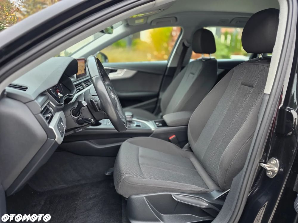 Audi A4 Avant 35 TDI Sport S tronic - 24