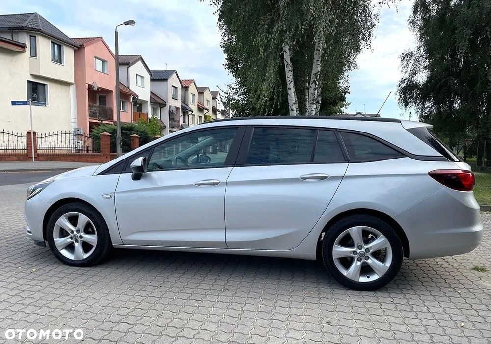 Opel Astra 1.6 D Start/Stop Dynamic - 5