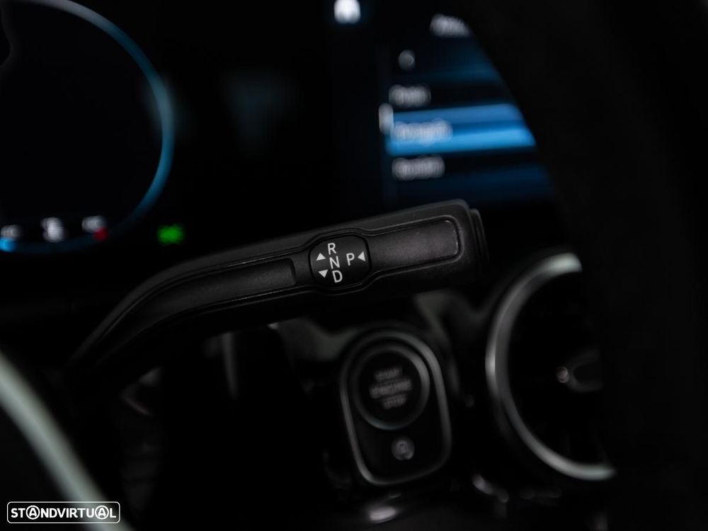 Mercedes-Benz GLA 250 8G-DCT Progressive - 18