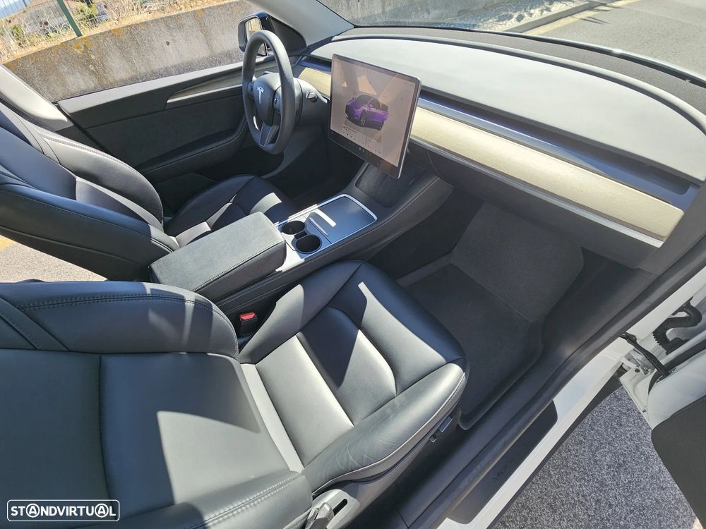 Tesla Model Y Tração Traseira - 27