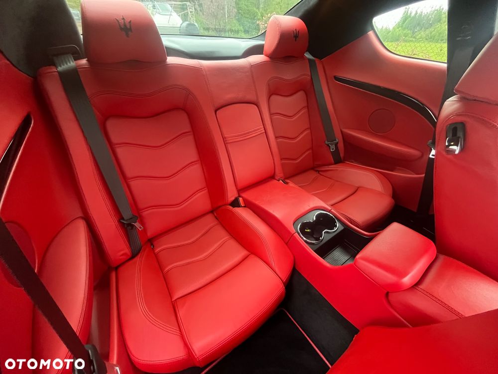 Maserati GranTurismo S Automatik - 14