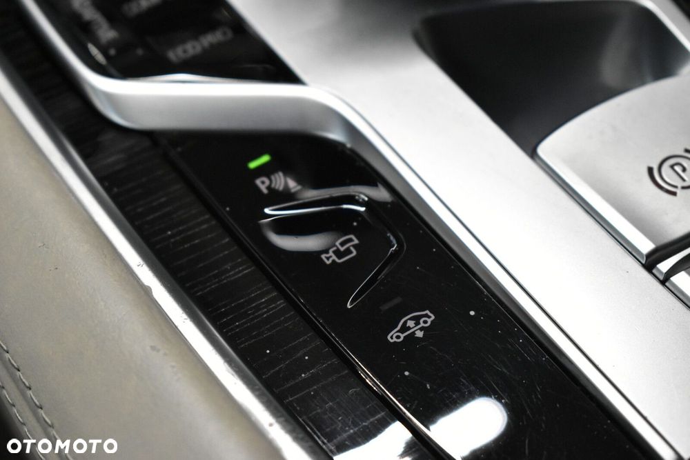 BMW Seria 7 - 25