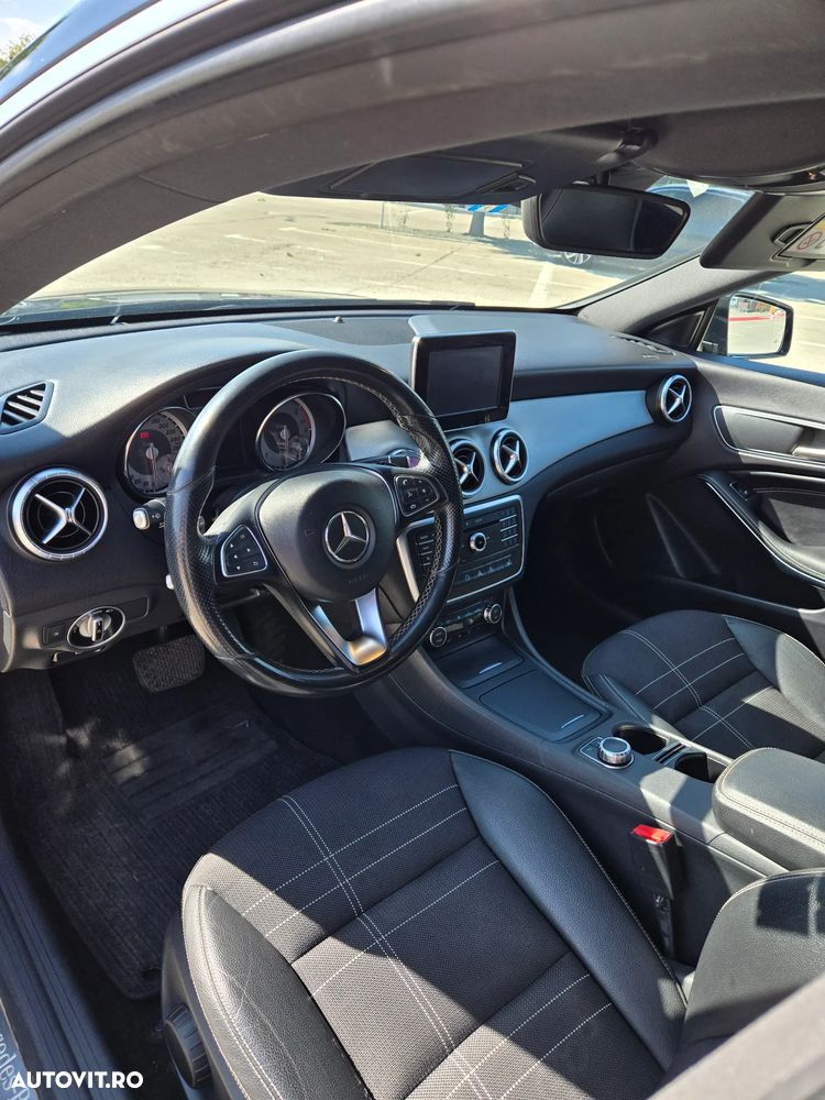 Mercedes-Benz CLA 220 - 13