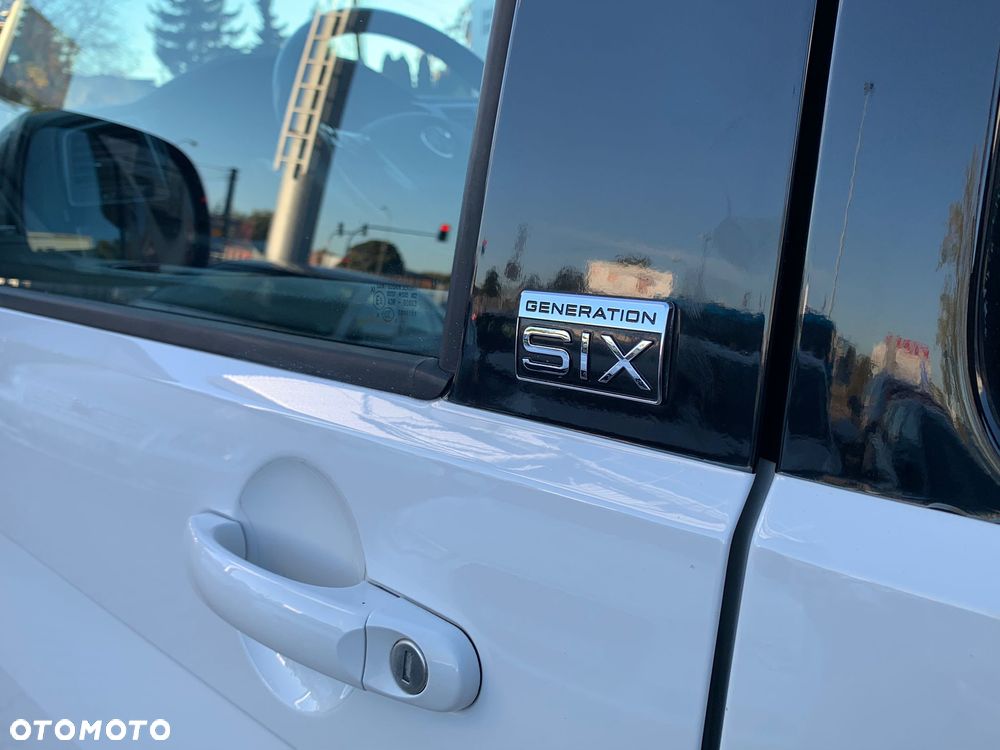 Volkswagen Multivan 2.0 BiTDI L1 Generation SIX 4Motion - 17