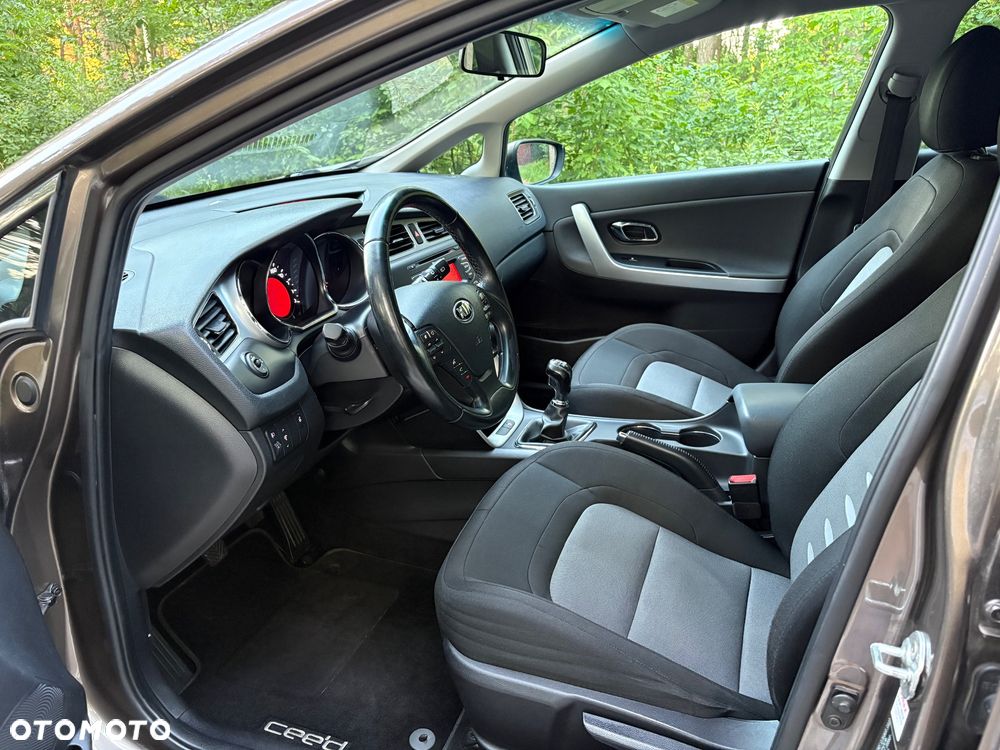 Kia Ceed 1.6 GDI L Business Line - 7