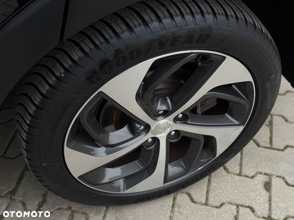 Hyundai Tucson blue 1.7 CRDi 2WD DCT Premium - 23