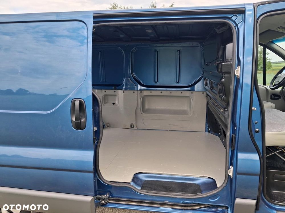 Renault Trafic - 21