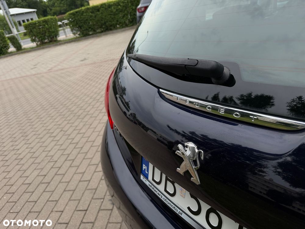 Peugeot 208 PureTech 82 Stop & Start Signature - 15