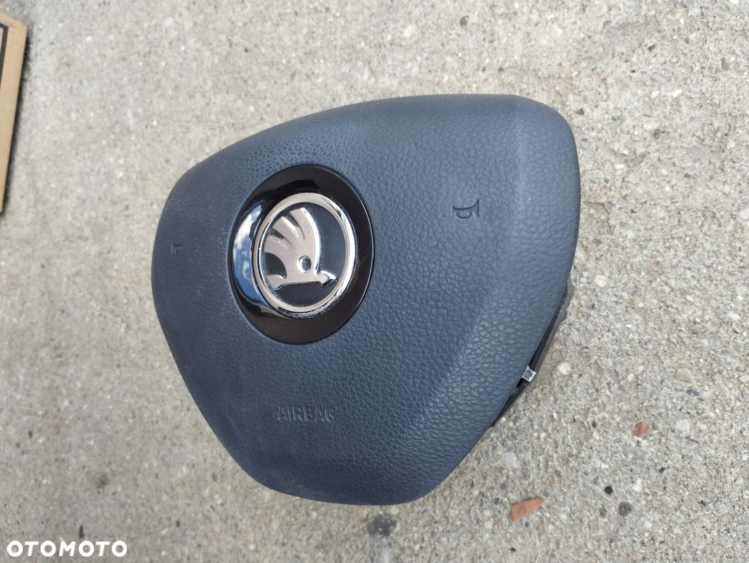 Airbag Poduszka kierowcy Skoda Octavia III 3 5E 5E0880201B - 3