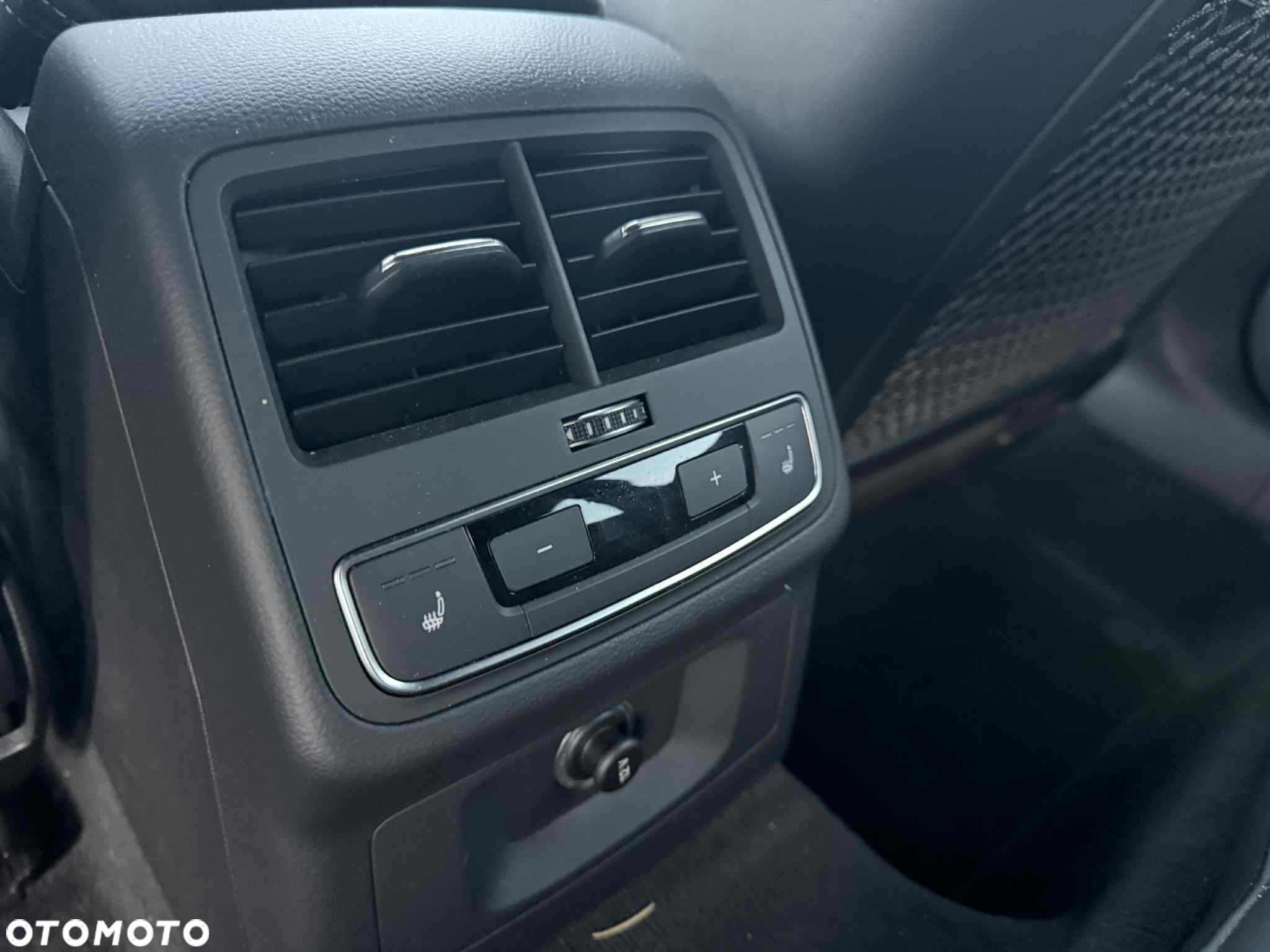 Audi RS4 2.9 TFSI Quattro Tiptr - 35