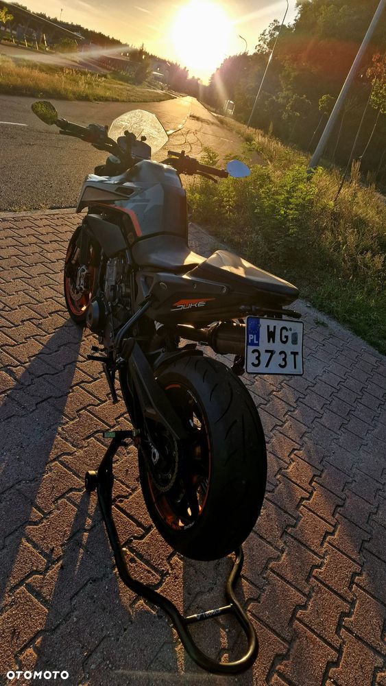 KTM Duke 790 - 8