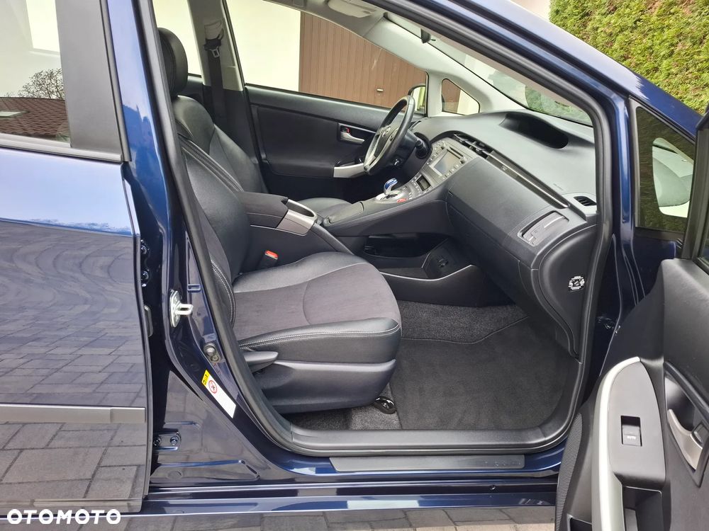 Toyota Prius - 13