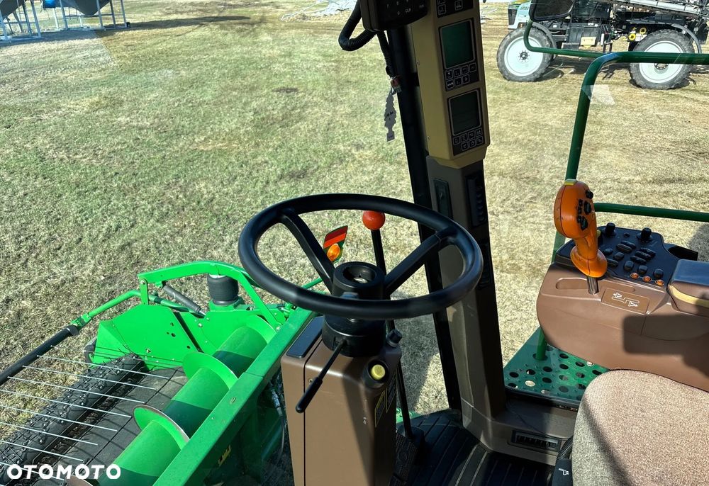 John Deere Kombajn John Deere 9750 STS z 2001 roku - 7