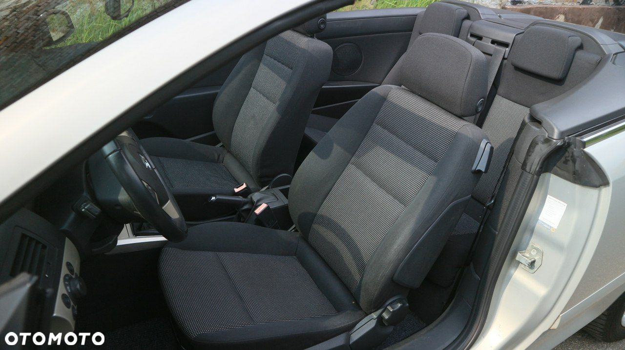 Opel Astra GTC 1.6 Edition - 16