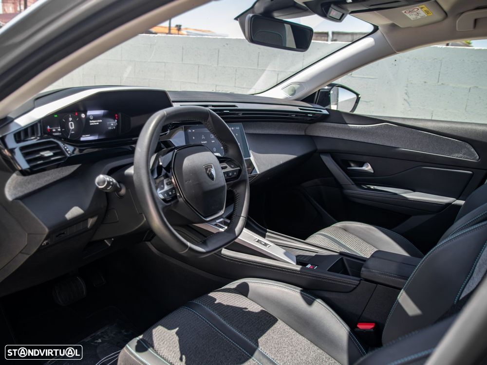 Peugeot 308 SW 1.2 PureTech Allure EAT8 - 15