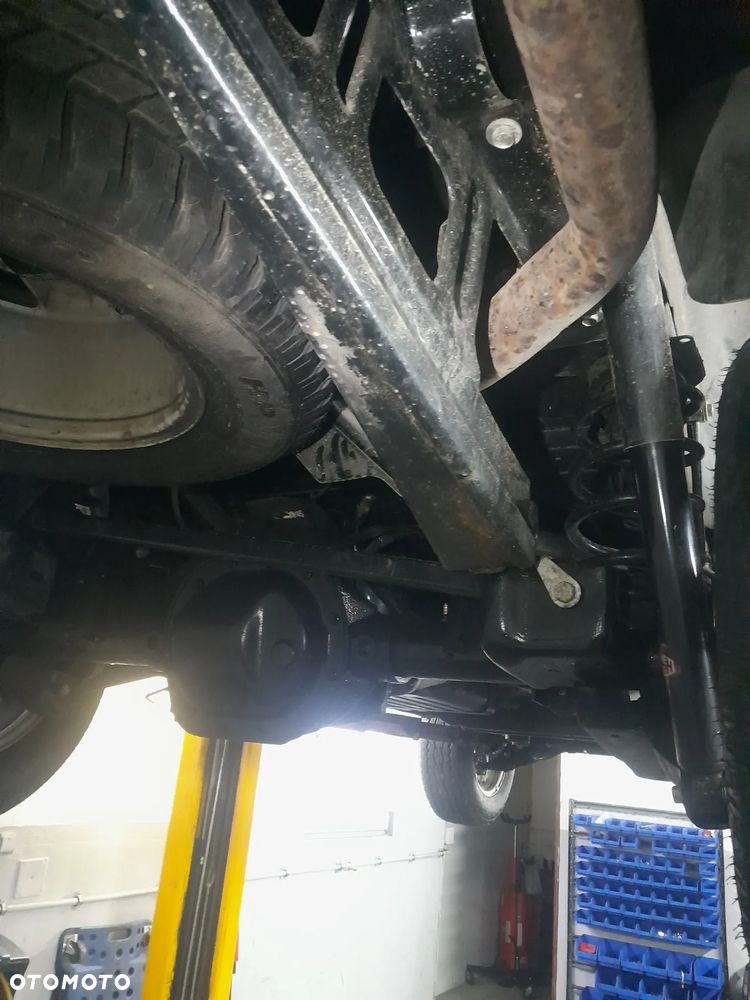 Jeep Commander 3.0 CRD Limited - 24