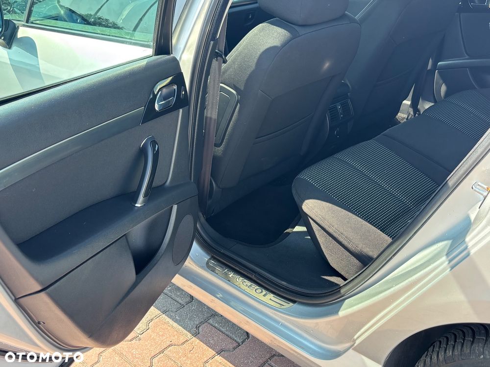 Peugeot 407 2.0 Premium - 24