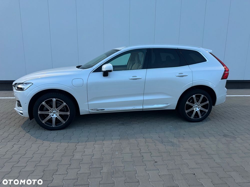 Volvo XC 60 T8 Plug-In Hybrid AWD Inscription - 4