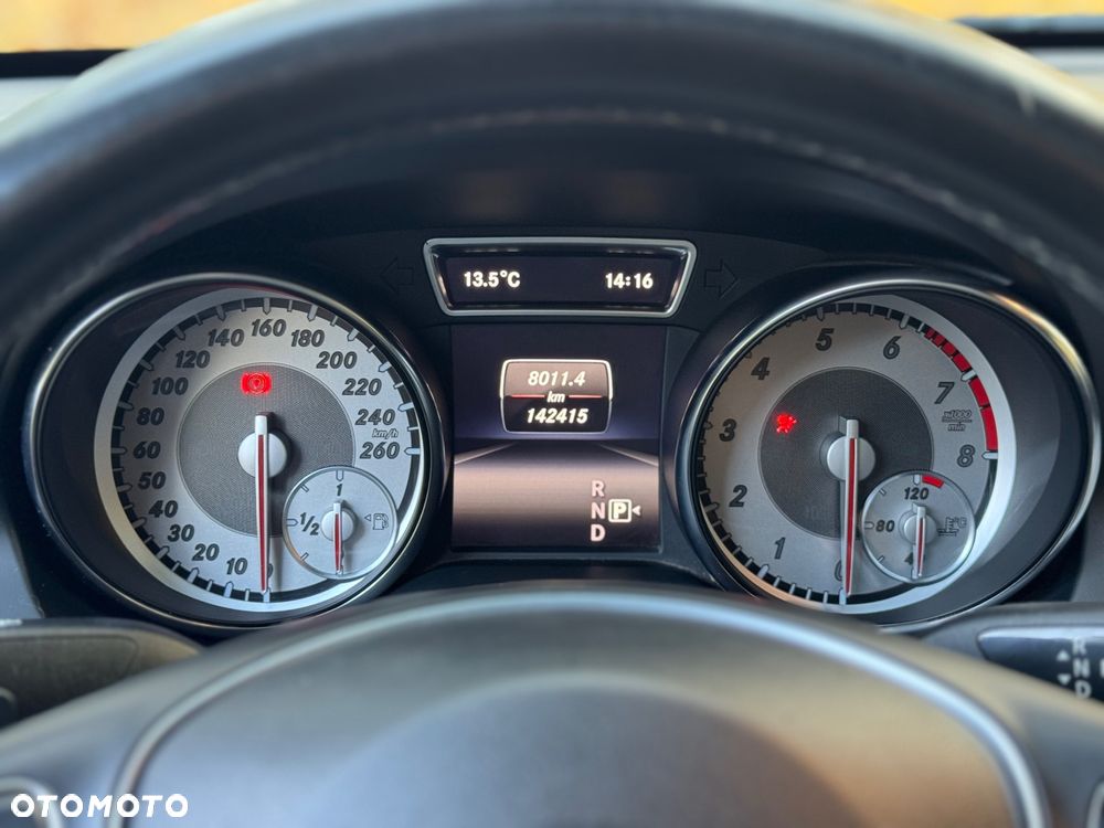 Mercedes-Benz CLA 200 7G-DCT - 19