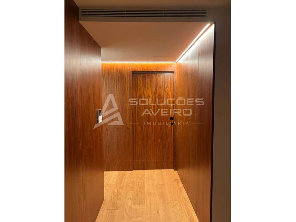 Apartamento T3 Penthouse no Alboi com Terraço e Vistas Ria de Aveiro! - Grande imagem: 5/9