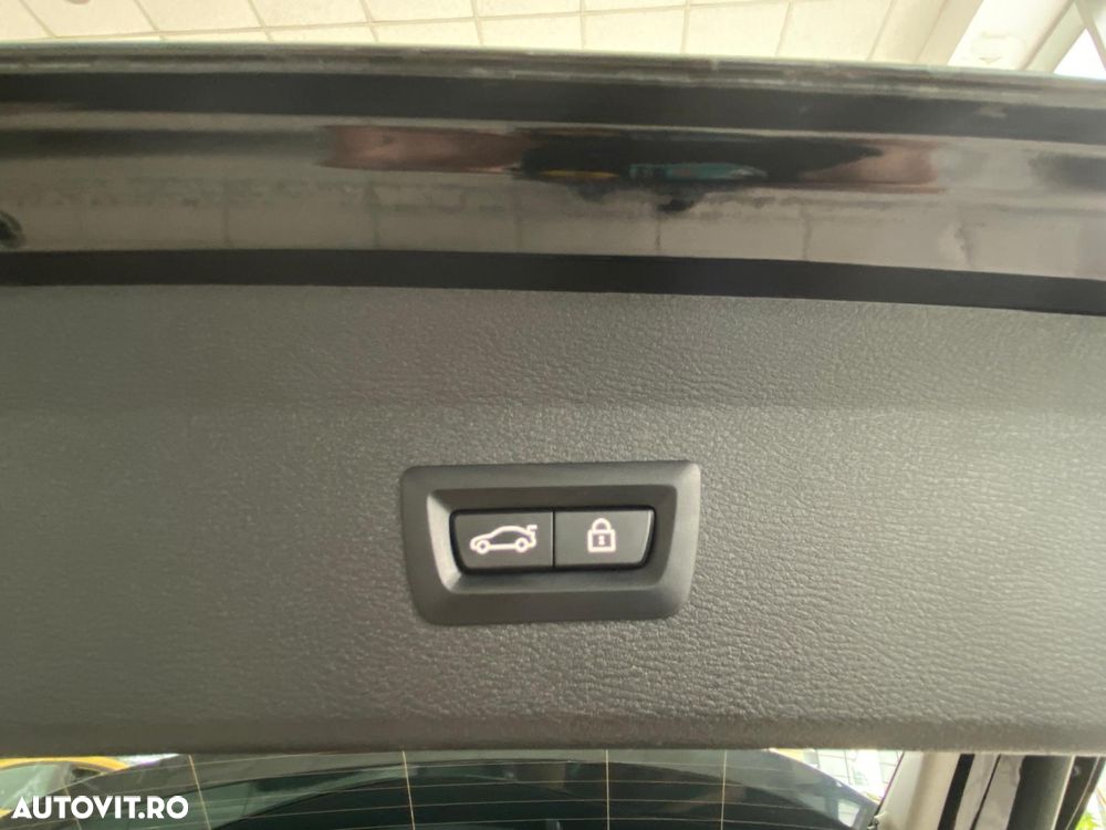 BMW X1 sDrive18d AT - 21