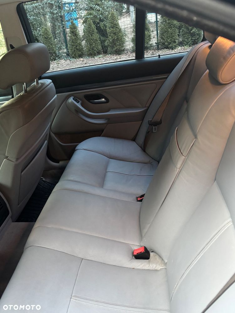 BMW Seria 5 540i - 19