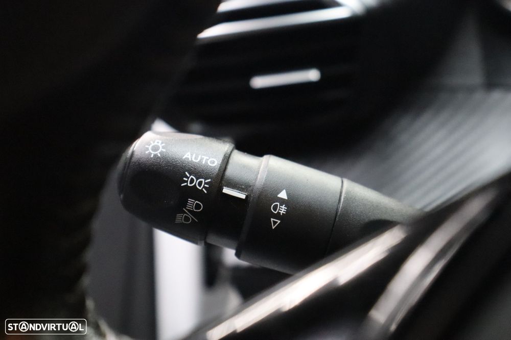 Peugeot 208 PureTech 75 Active Pack - 12