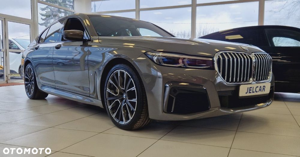 BMW Seria 7 740d xDrive mHEV sport - 13