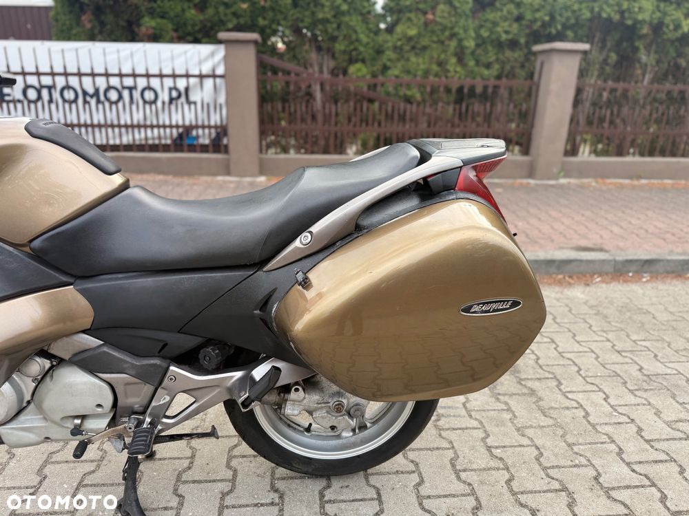 Honda Deauville - 23