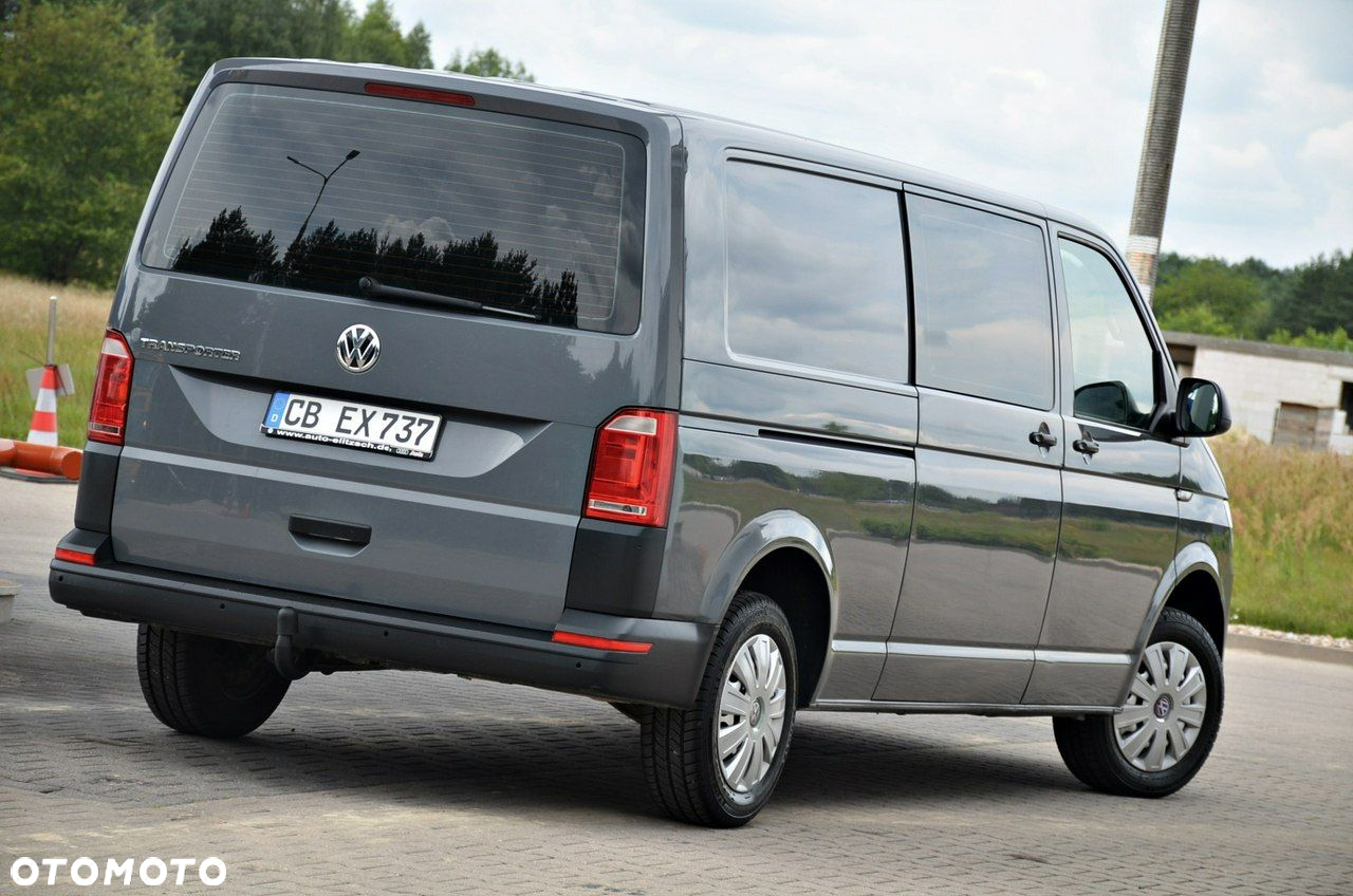 Volkswagen Transporter - 12