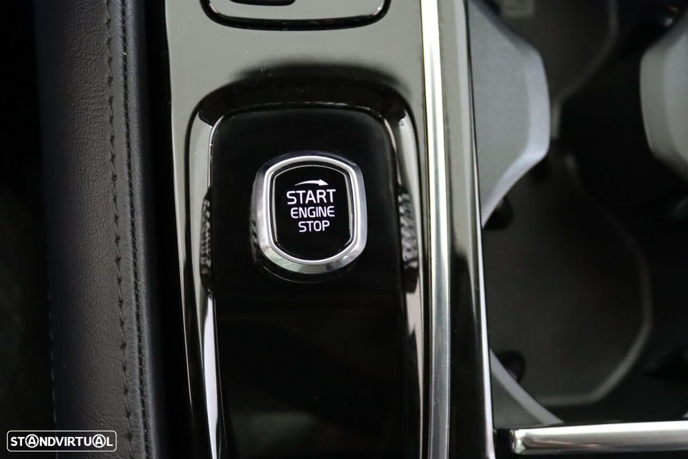 Volvo V60 2.0 T6 AWD TE Core - 33