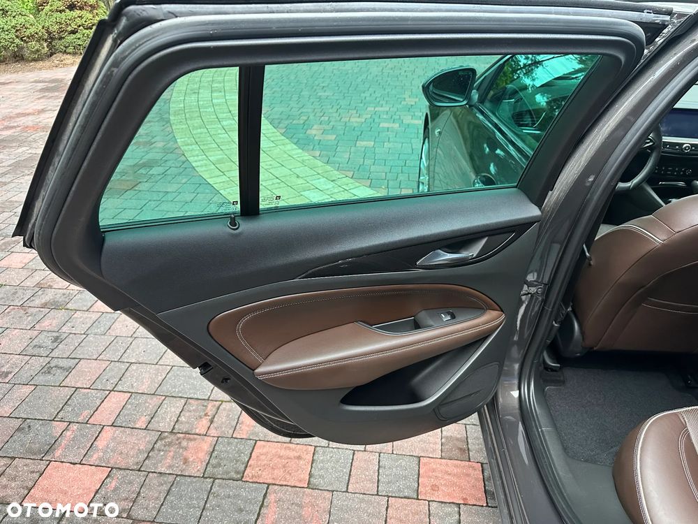 Opel Insignia 2.0 CDTI Business Elegance S&S - 29