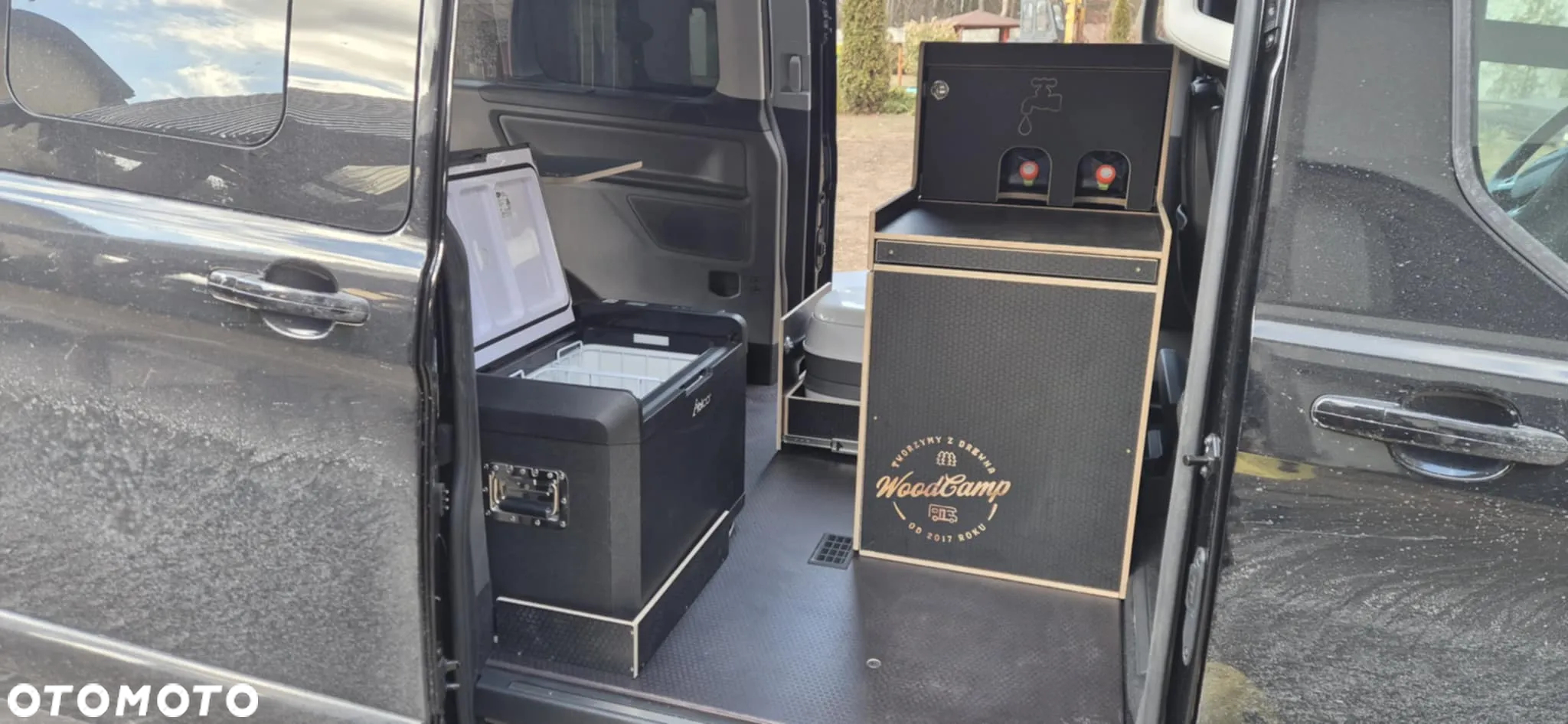 Ford Tourneo Custom - 9