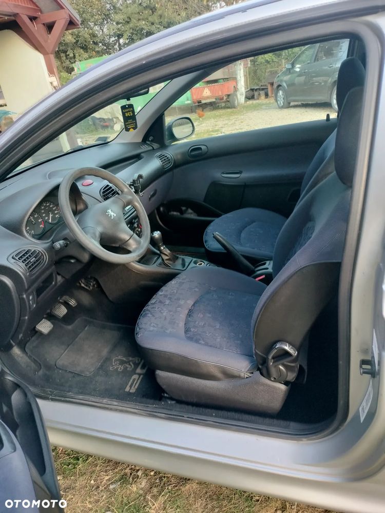 Peugeot 206 - 5
