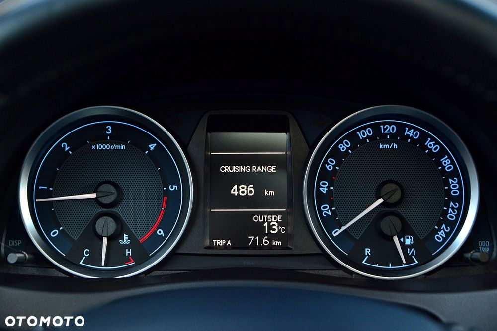 Toyota Auris 1.4 D-4D Premium - 18