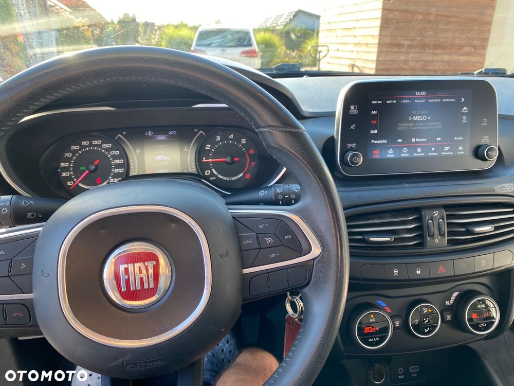 Fiat Tipo 1.4 T-Jet 16v Lounge - 22