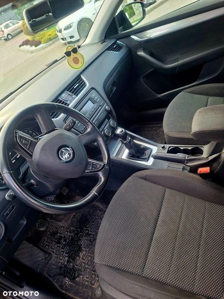 Skoda Octavia 1.6 TDI Ambition - 8