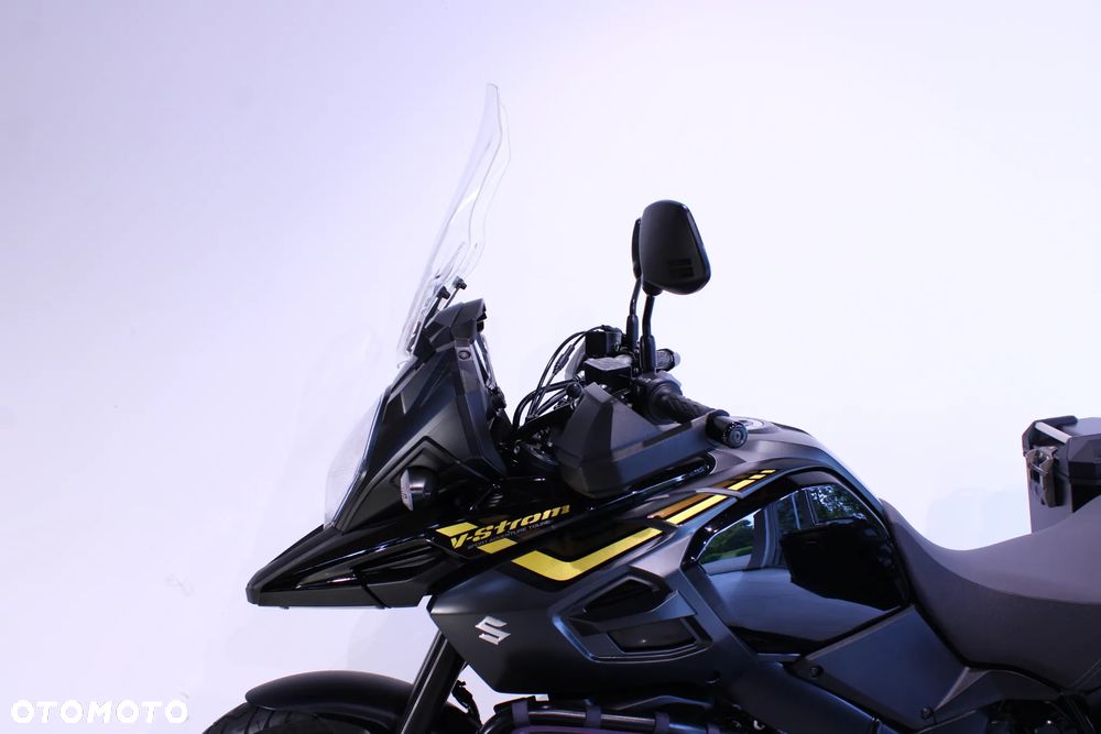 Suzuki DL - 11