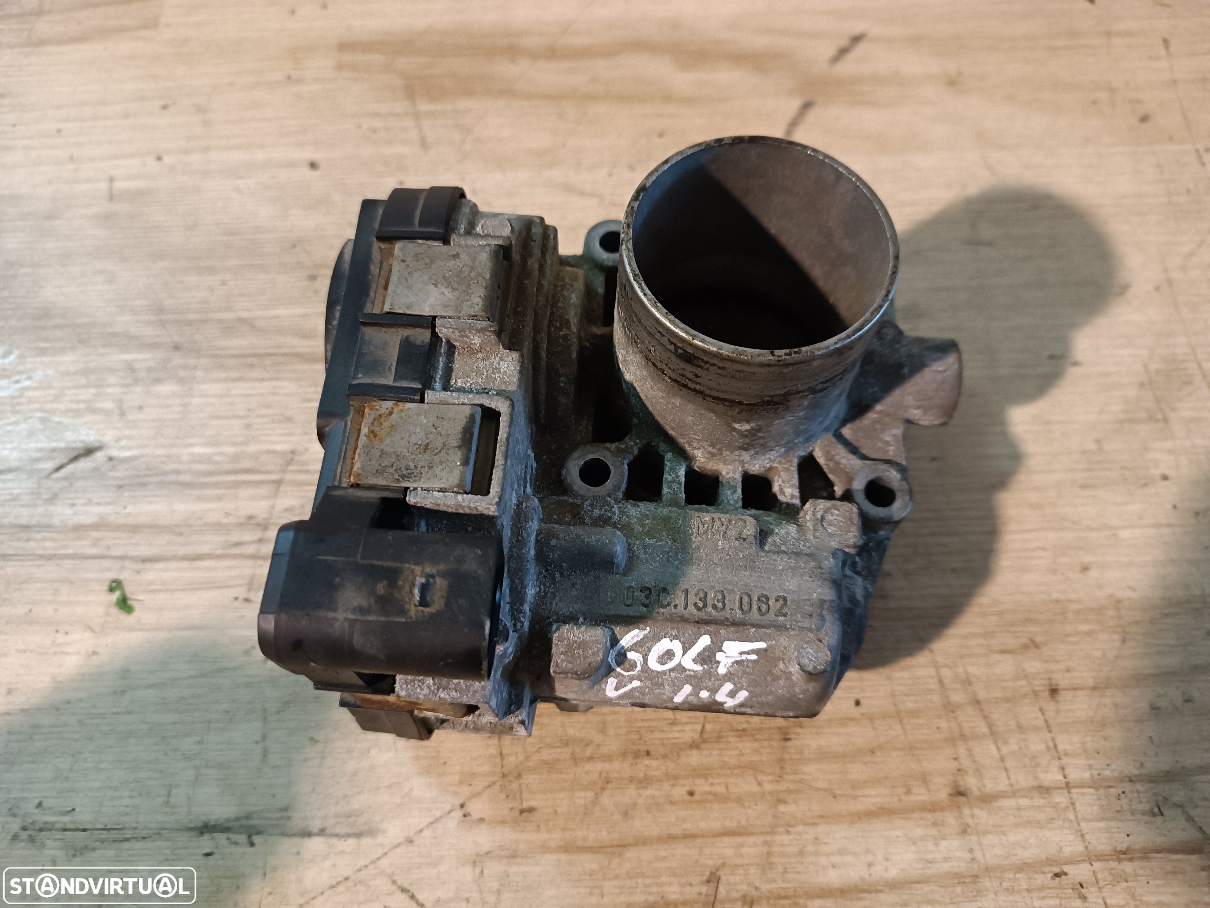 CORPO / BORBOLETA DE ADMISSÃO VOLKSWAGEN GOLF V 1.4 16V 03C133062 - 1