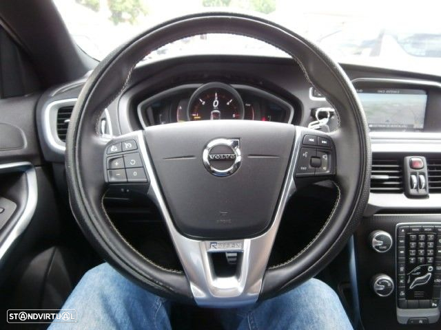 Volvo V40 2.0 D2 R-Design - 22