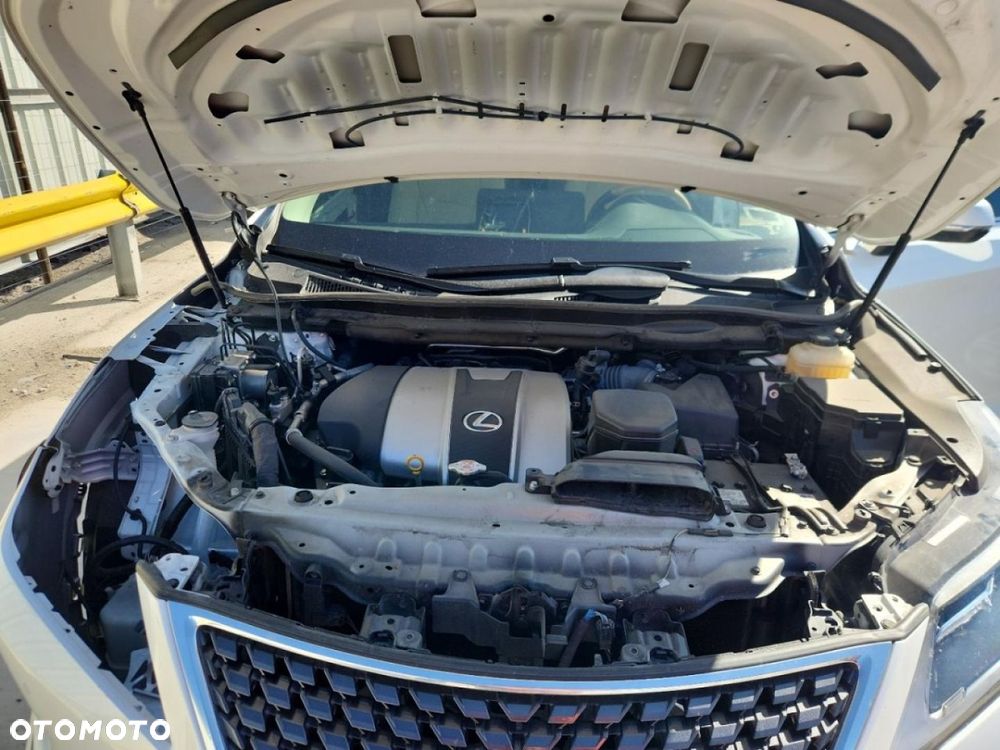 Lexus RX - 12