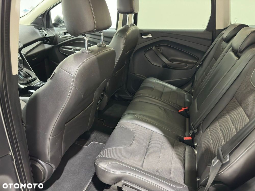 Ford Kuga - 19