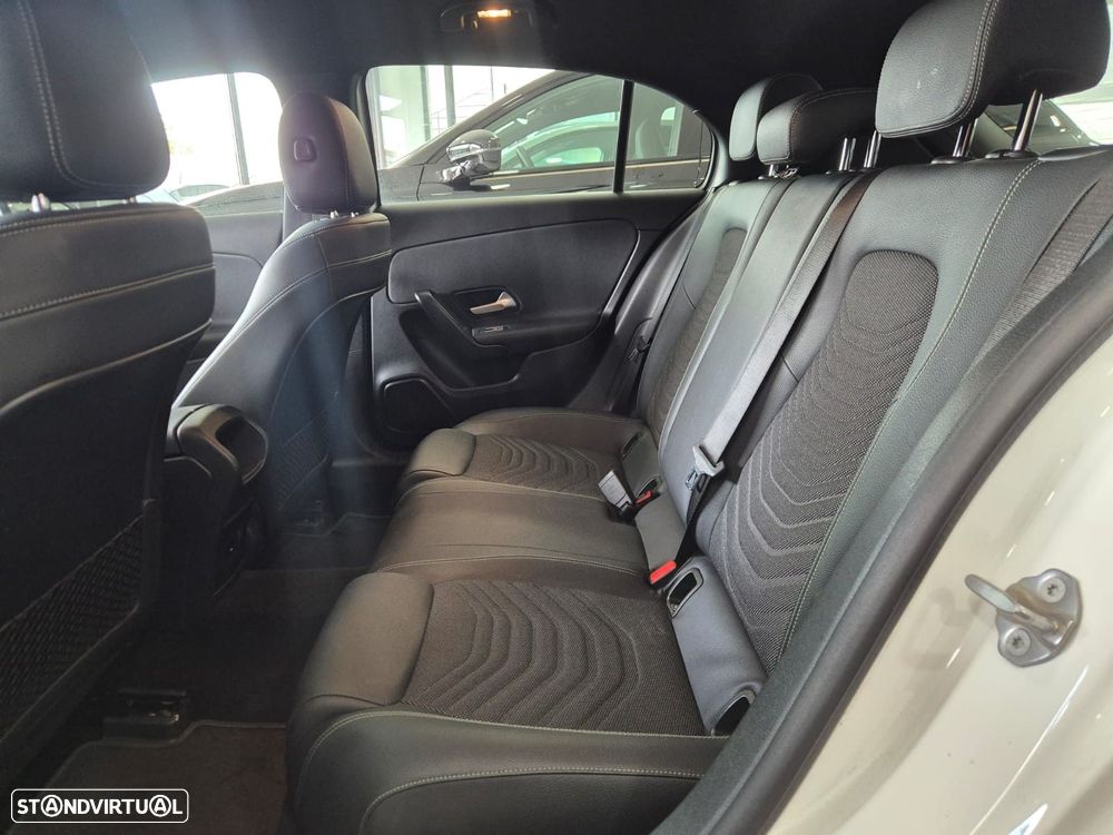 Mercedes-Benz A 180 d Style Plus - 12