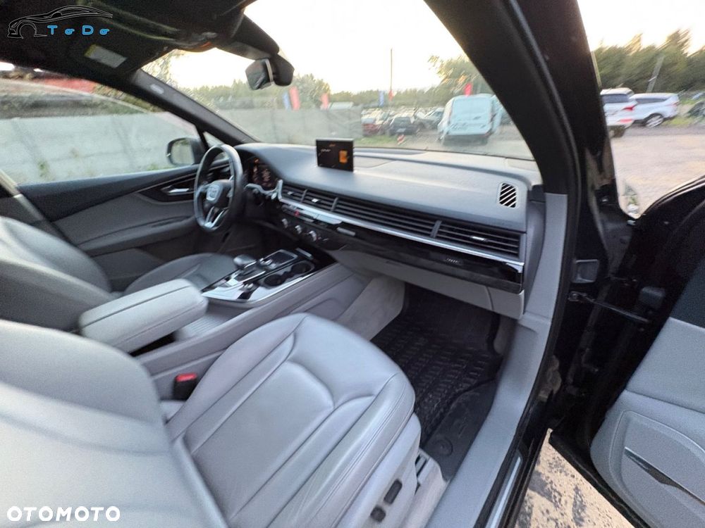 Audi Q7 3.0 TFSI Quattro Tiptr - 37