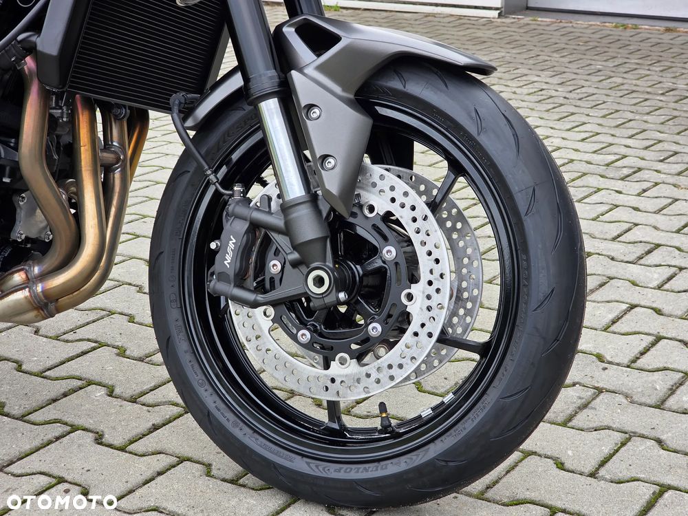 Kawasaki Z 900 - 16