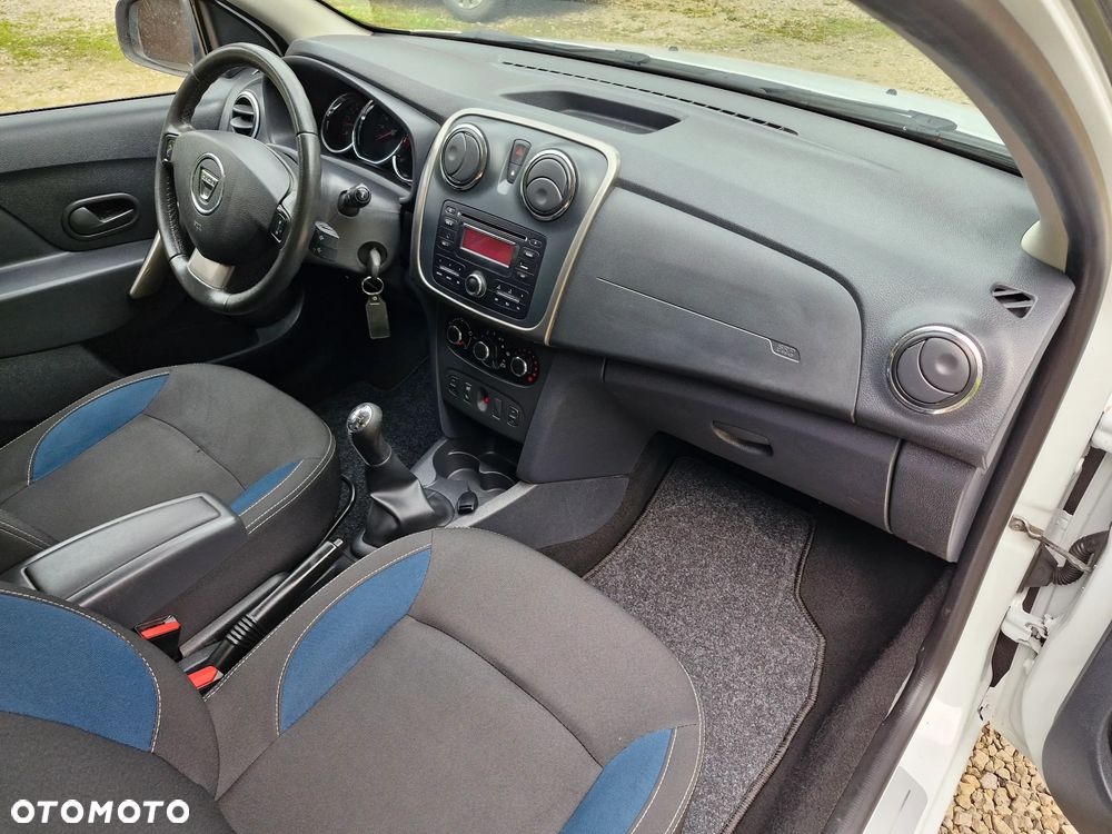 Dacia Sandero 1.2 16V 75 Essentiel - 7