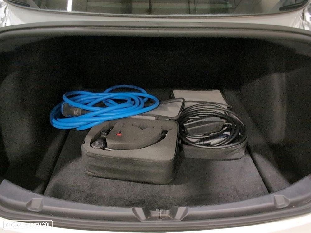 Tesla Model 3 Standard Range Plus RWD - 5