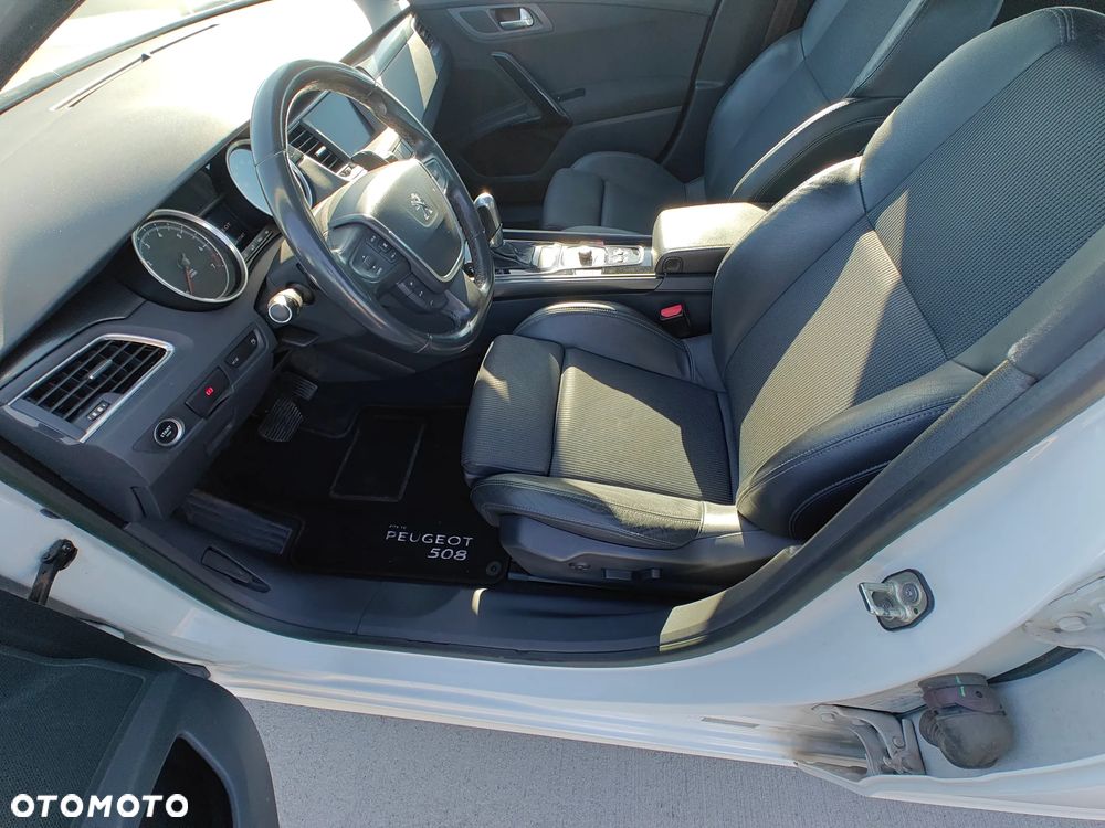 Peugeot 508 1.6 T Allure - 26