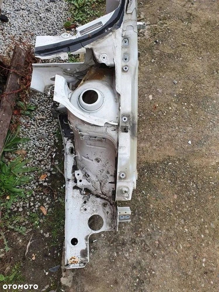 Skoda Rapid 2018 Przód lewa Ćwiartka przednia podłuznica fartuch - 4