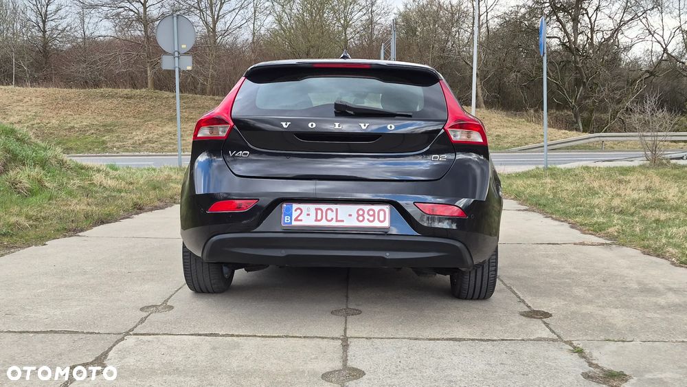 Volvo V40 D2 - 16
